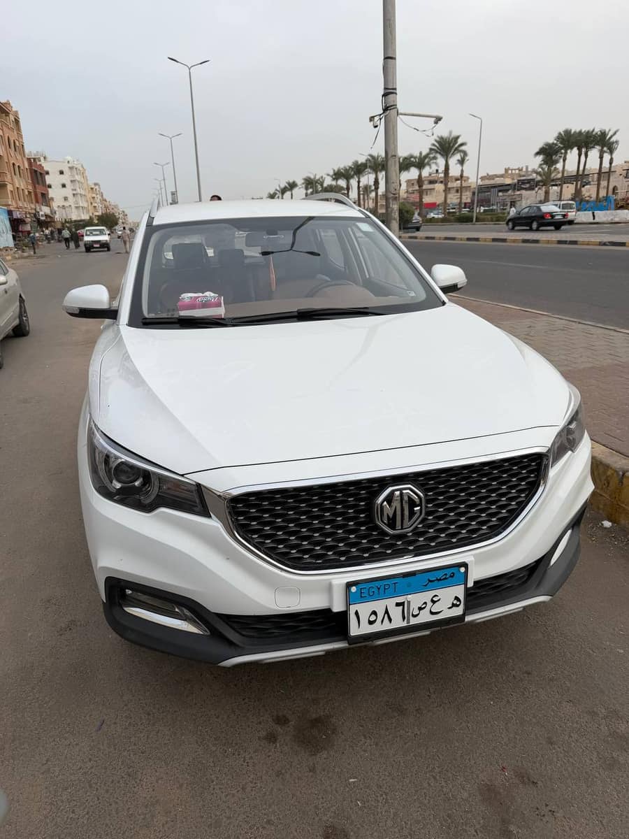 MG ZS 2025